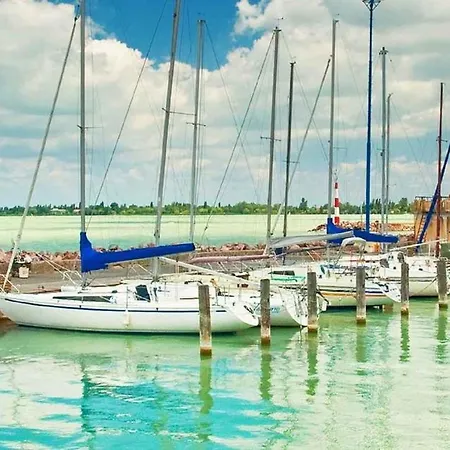 Balatonvilagos/balaton 30360