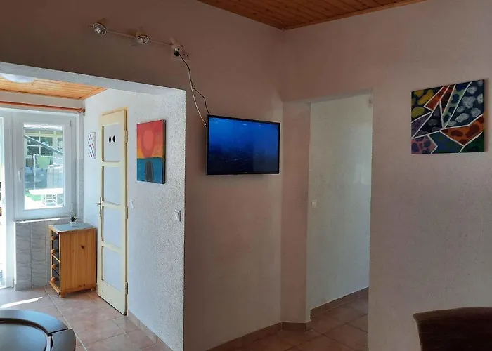 - Balaton 30360 Apartamento