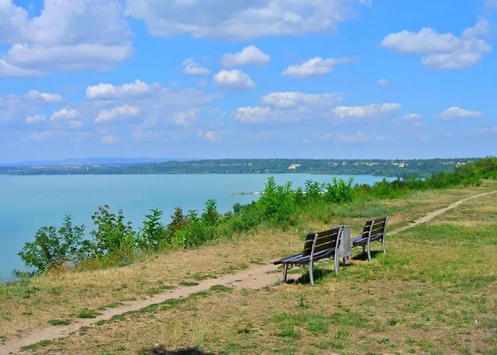 - Balaton 30360
