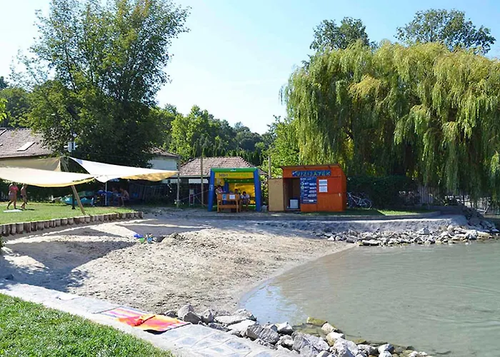 - Balaton 30360 Apartamento *